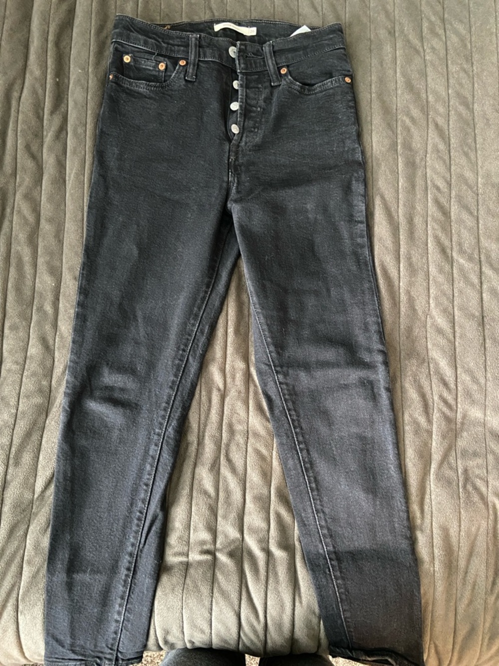 Levi's Women's Skinny Jeans in Black Wash